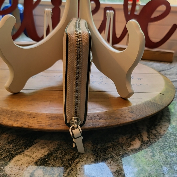 🏖️ Kate Spade New York Continental Wallet - Picture 6 of 17